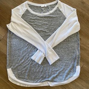 Gap Women’s Sweater - super comfy & cozy!